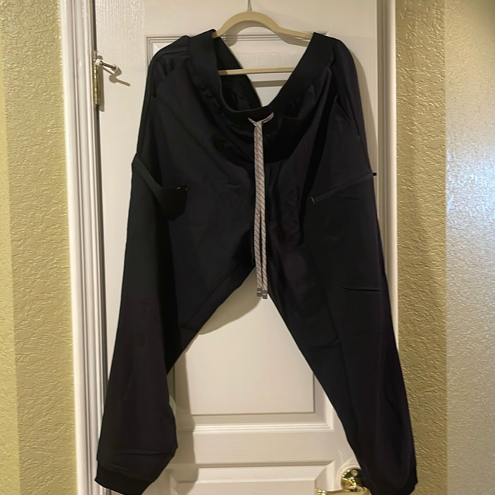 Fabletics 2X scrub pants in black with rainbow stitching. Brand new.